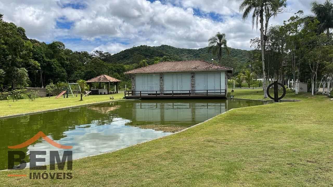 Sítio para Venda com 2 quartos no bairro Rio Do Meio, em Camboriú - Imagem 2