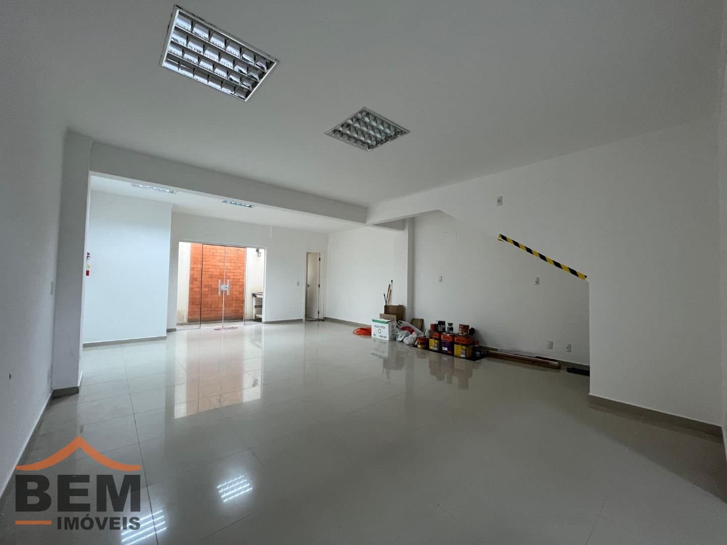 Prédio Comercial para Venda com 250m² no bairro Centro, em Itajaí