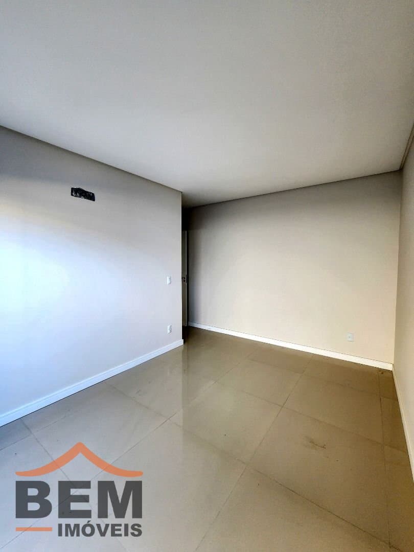 Apartamento para Venda com 3 quartos e 102m² no bairro Cordeiros, em Itajaí
