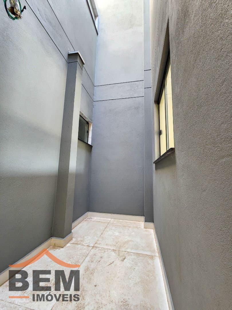 Apartamento para Venda com 3 quartos no bairro Cordeiros, em Itajaí