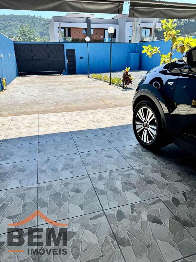 Casa para Venda com 2 quartos e 167m² no bairro Bairro Rio Pequeno, em Camboriú