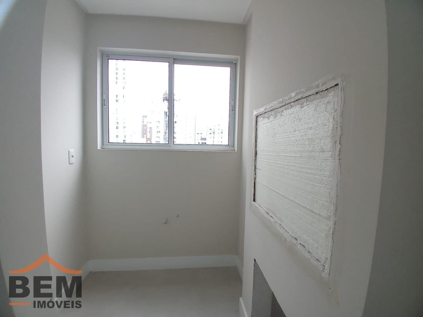 Apartamento para Venda com 2 quartos e 93m² no bairro Centro, em Balneário Camboriú
