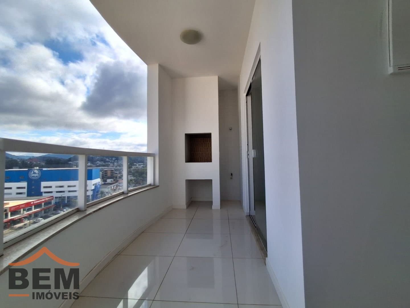 Apartamento para Venda com 2 quartos e 77m² no bairro Centro, em Camboriú