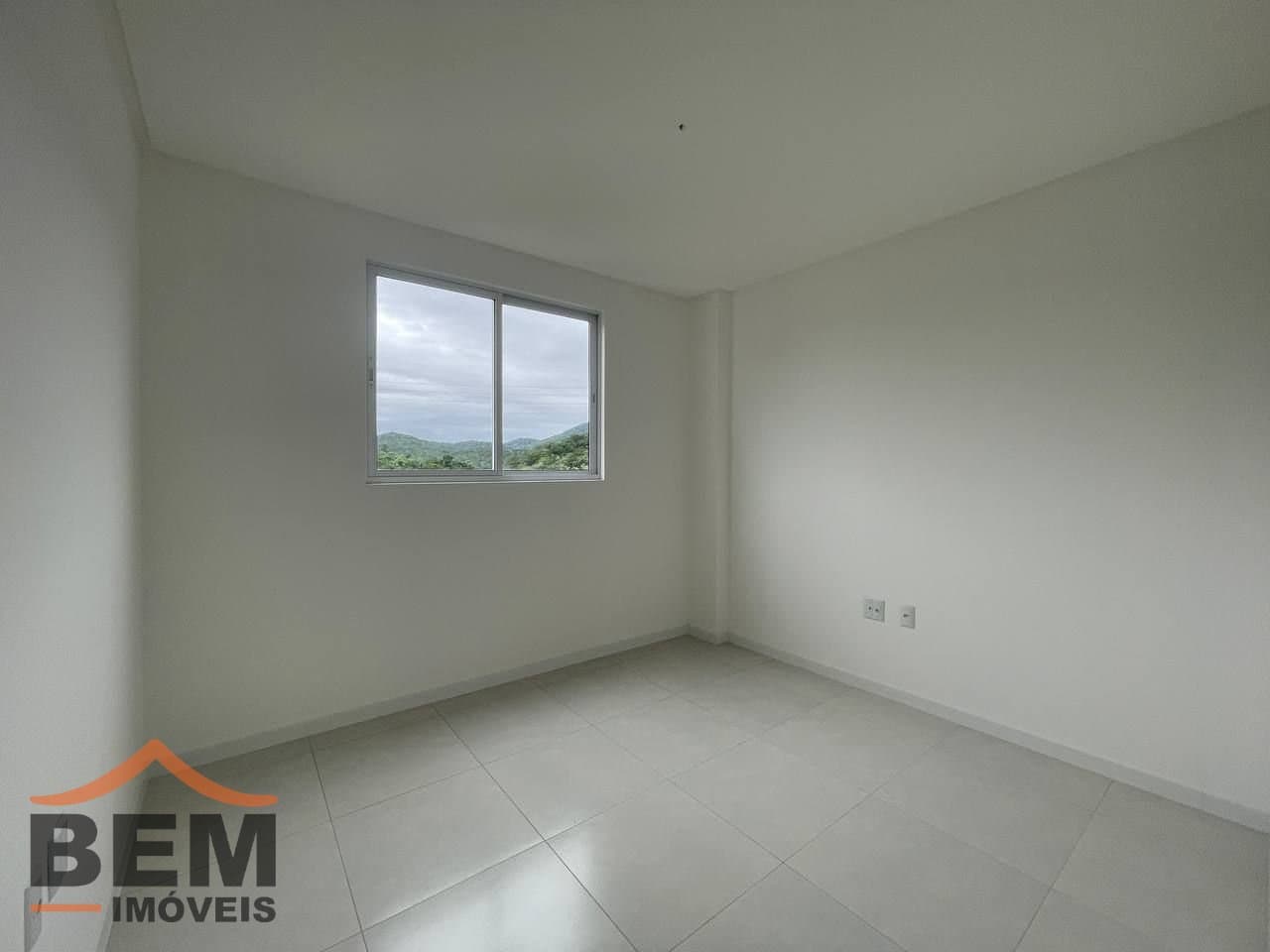 Apartamento para Venda com 2 quartos e 81m² no bairro Várzea do Ranchinho, em Camboriú