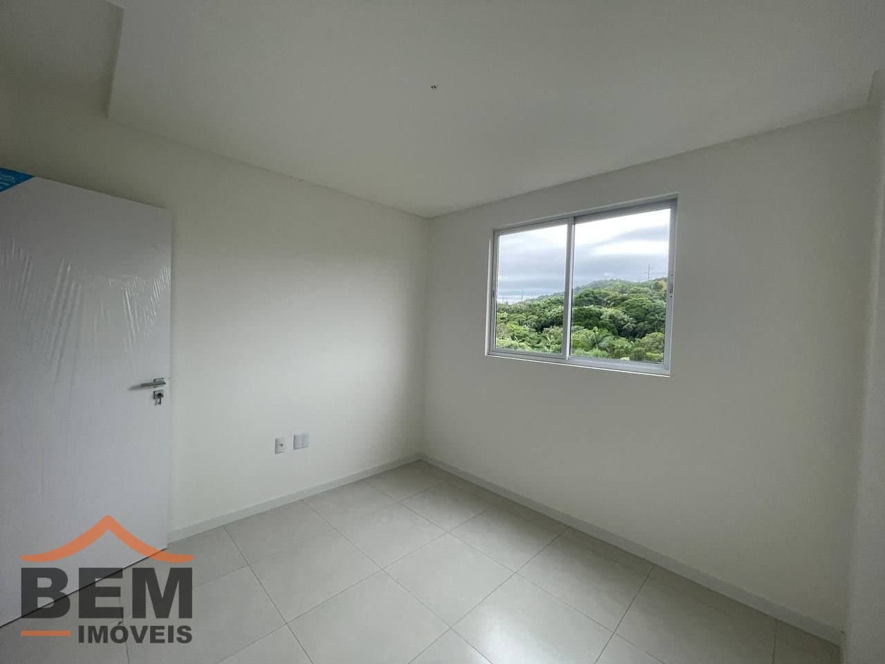 Apartamento para Venda com 2 quartos e 81m² no bairro Várzea do Ranchinho, em Camboriú