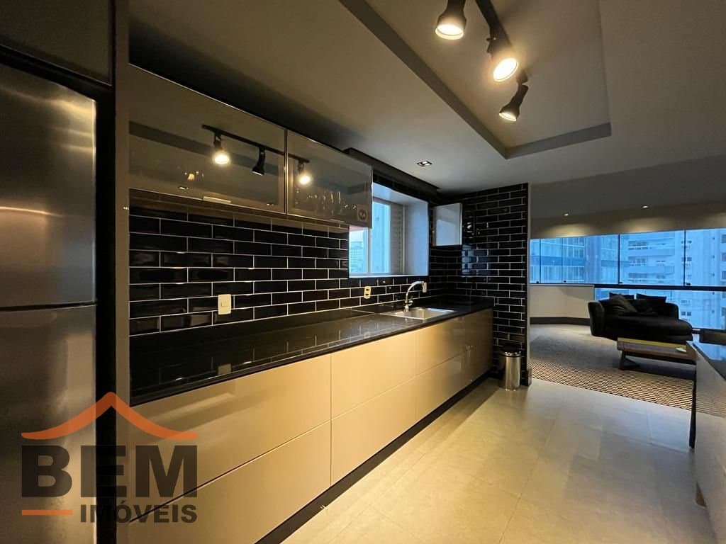 Apartamento para Locação com 2 quartos e 85m² no bairro Barra Sul, em Balneário Camboriú: 04- COZINHA