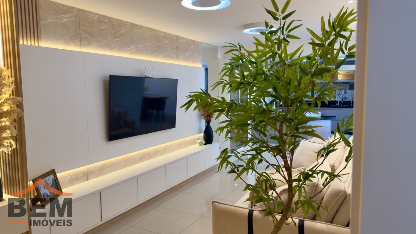 Apartamento para Venda com 3 quartos e 146m² no bairro Gravatá, em Navegantes