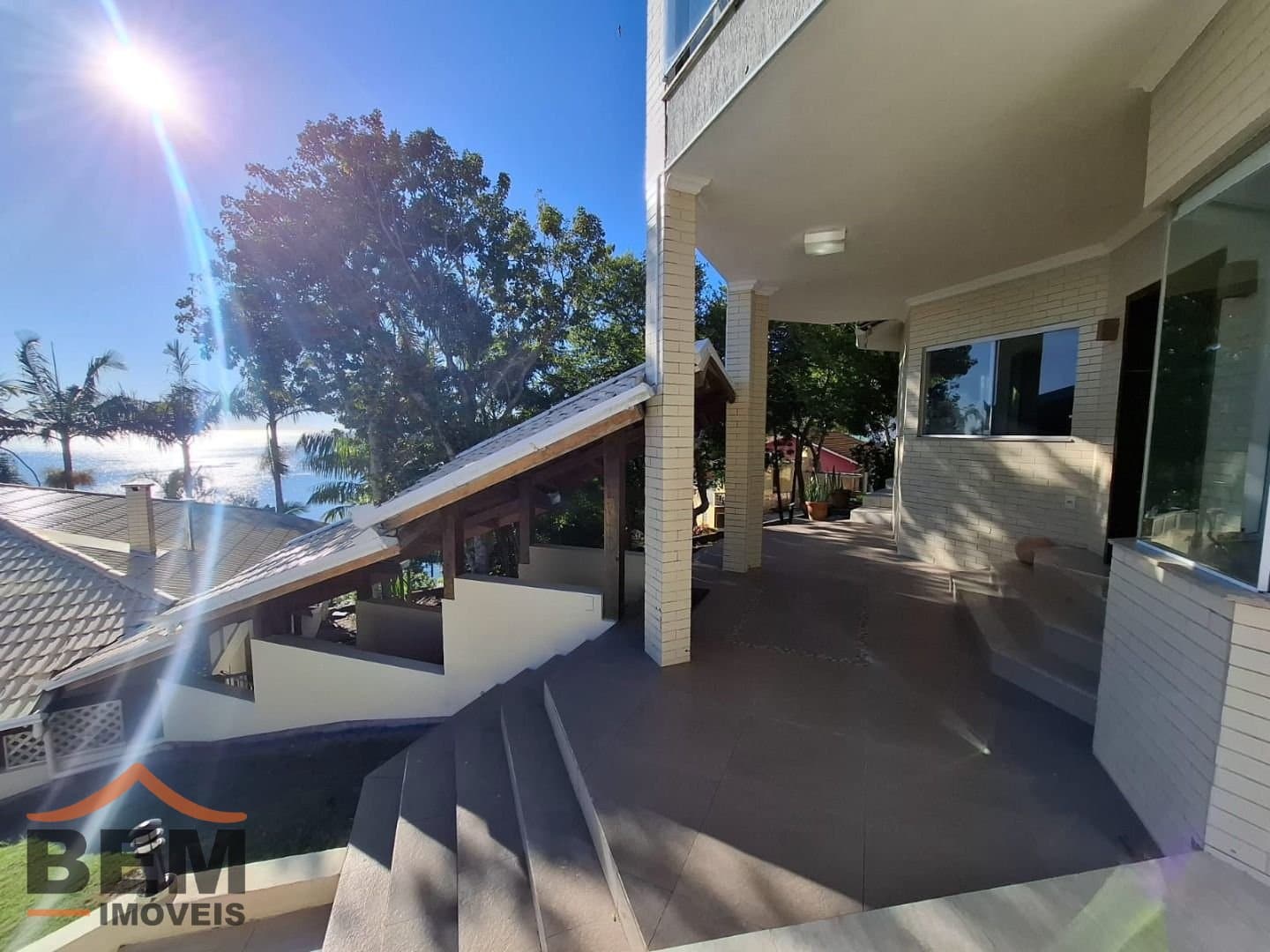 Casa com 4 quartos e 1000m² no bairro Praia das Taquaras, em Balneário Camboriú