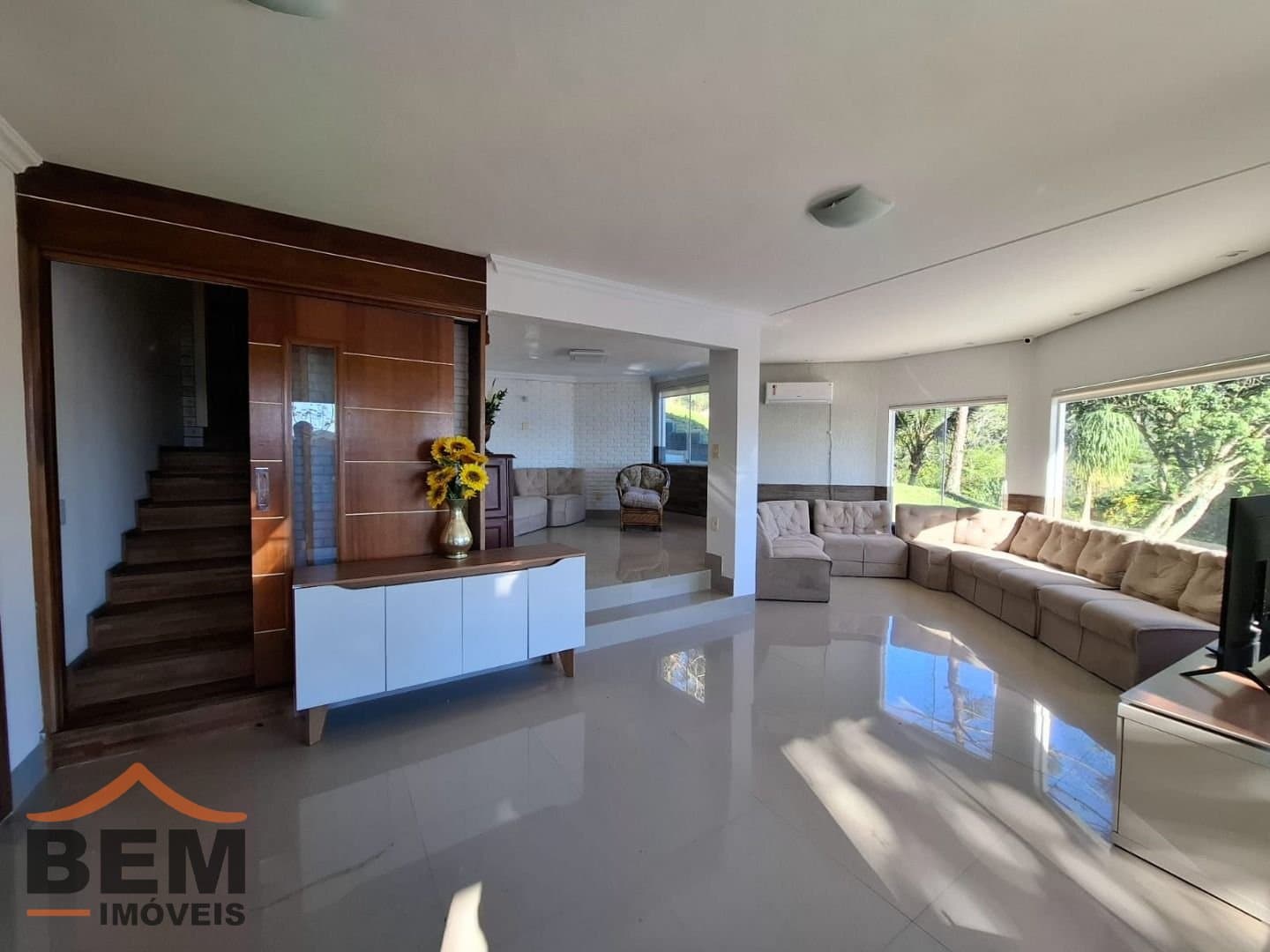 Casa com 4 quartos e 1000m² no bairro Praia das Taquaras, em Balneário Camboriú