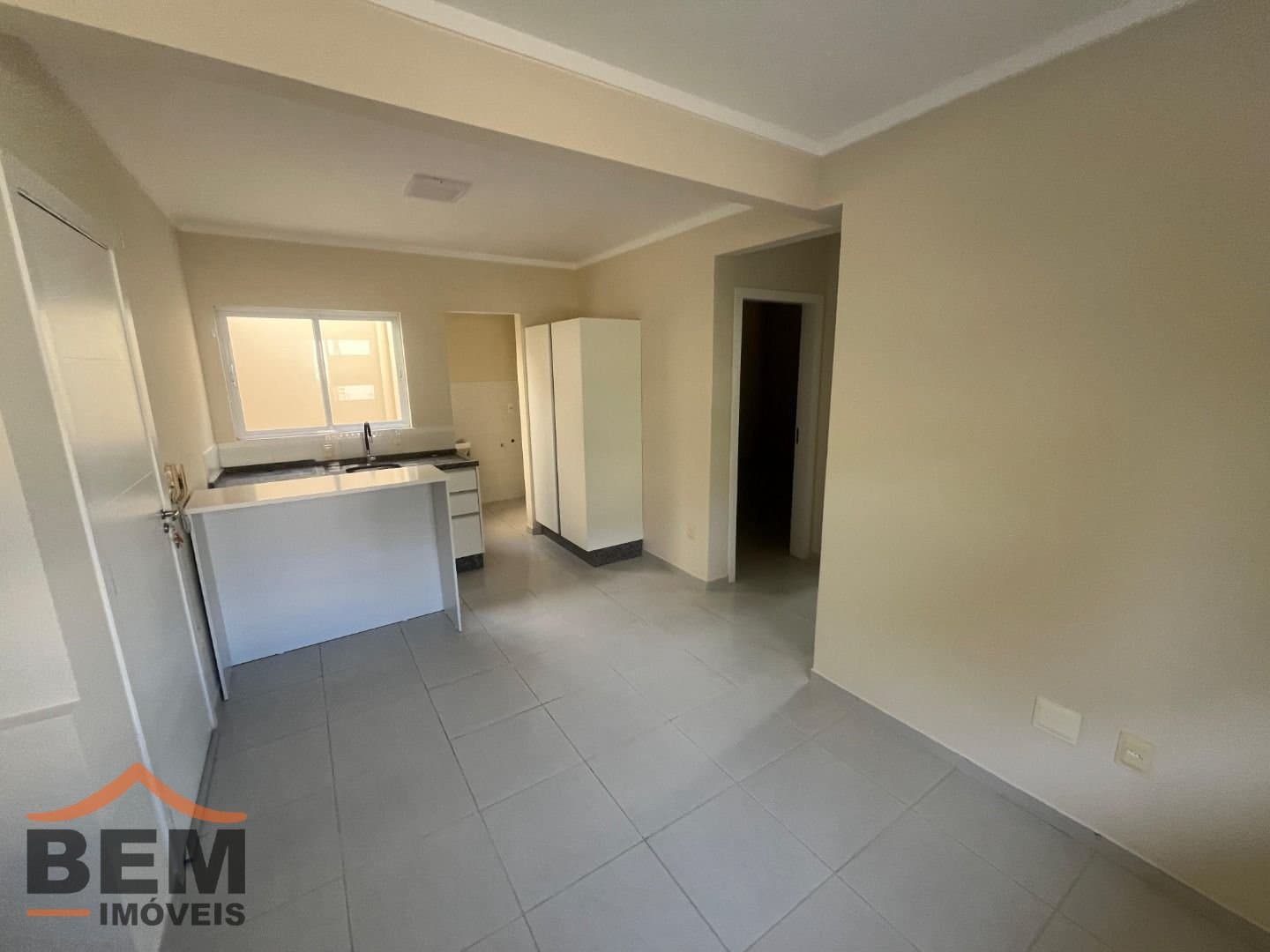 Apartamento para Locação com 2 quartos e 64m² no bairro São Francisco de Assis, em Camboriú: COZINHA