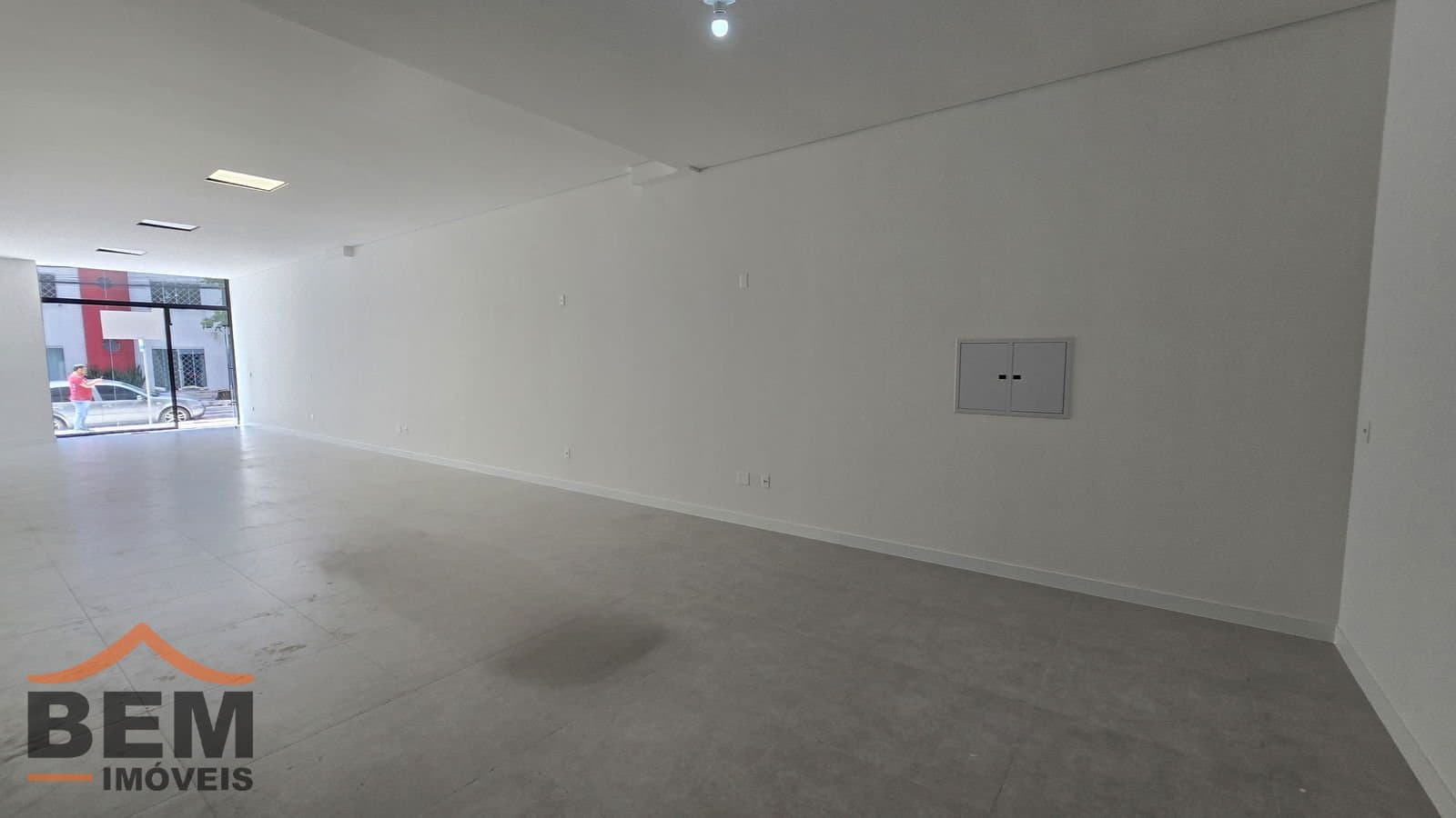 Salas/Conjuntos para Locação com 107m² no bairro Centro, em Balneário Camboriú: 05- SALA COMERCIAL 