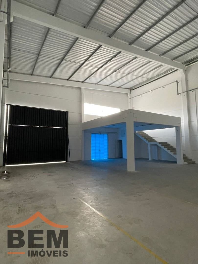 Galpão para Locação com 260m² no bairro Nova Esperança, em Balneário Camboriú: 10- GALPÃO 
