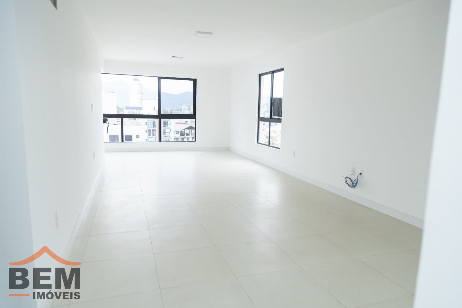 Apartamento para Venda com 3 quartos e 109m² no bairro Centro, em Camboriú