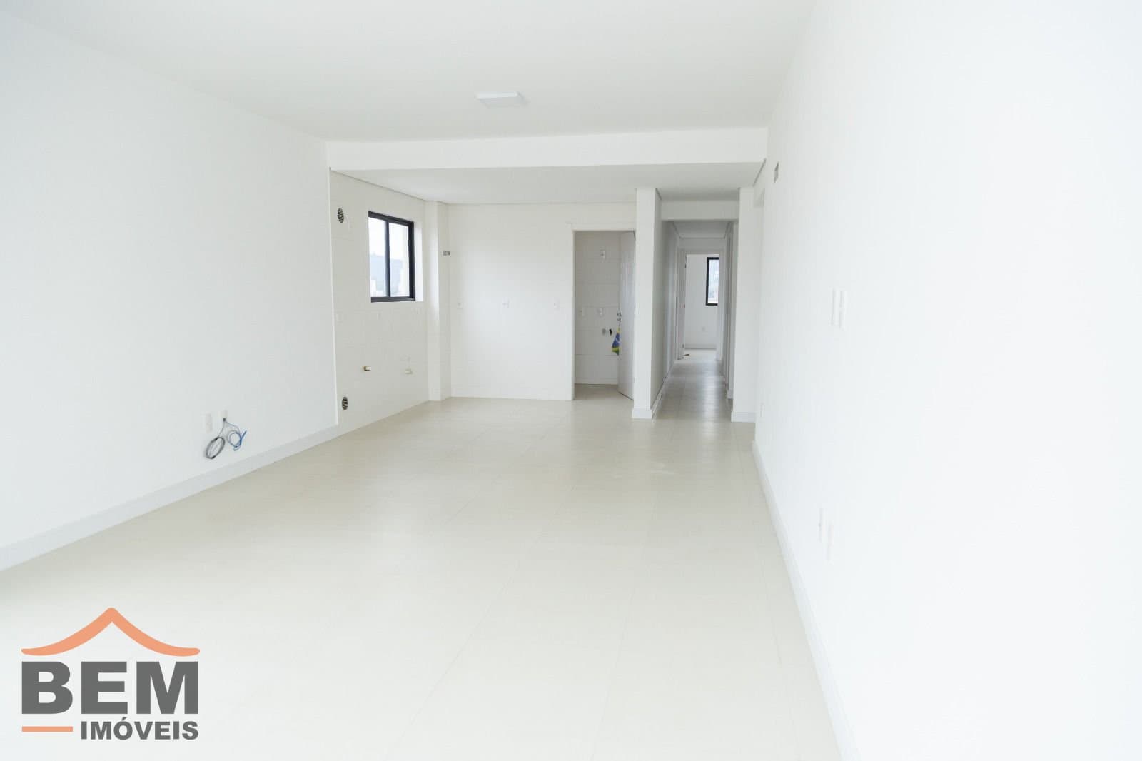 Apartamento para Venda com 3 quartos e 109m² no bairro Centro, em Camboriú