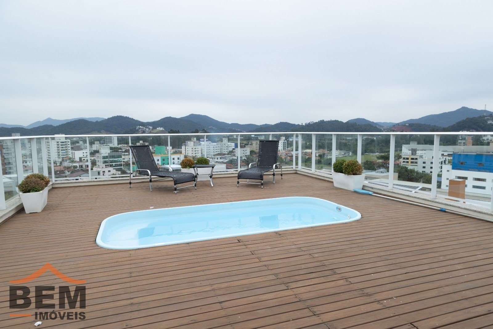 Apartamento para Venda com 3 quartos e 108m² no bairro Centro, em Camboriú