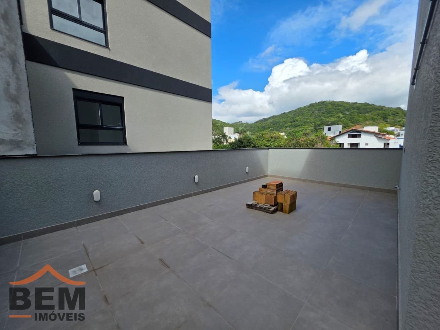 Apartamento para Locação com 1 quarto e 40m² no bairro Praia Brava, em Itajaí