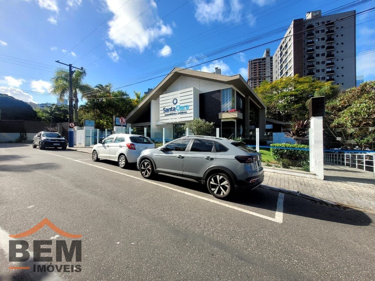 Salas/Conjuntos para Locação com 20m² no bairro Ariribá, em Balneário Camboriú: 01- FACHADA 