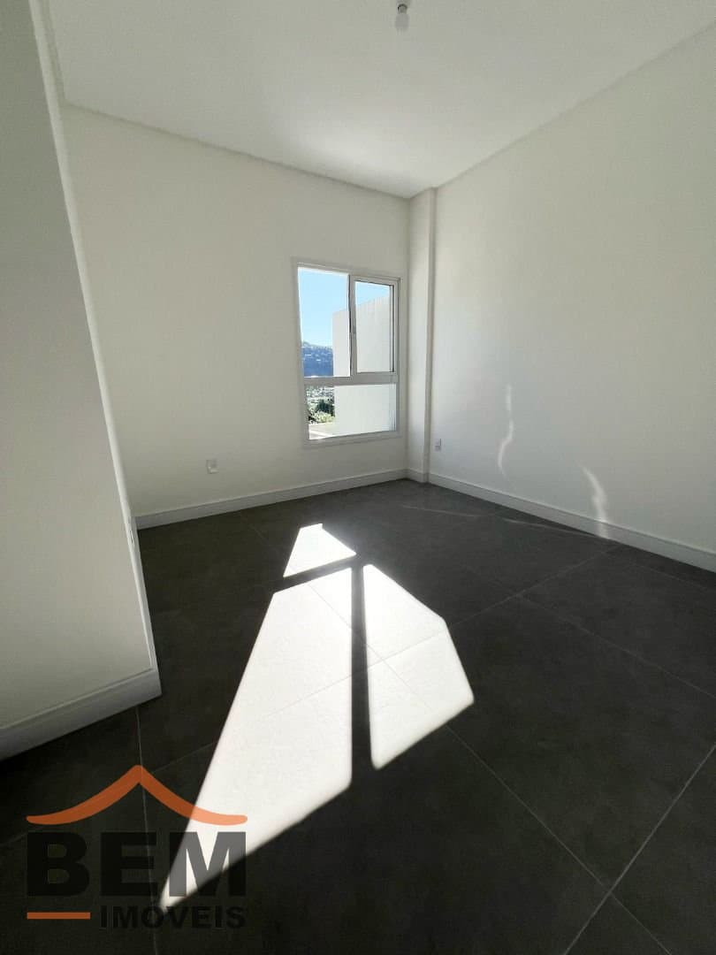 Casa para Venda com 3 quartos e 108m² no bairro Espinheiros, em Itajaí