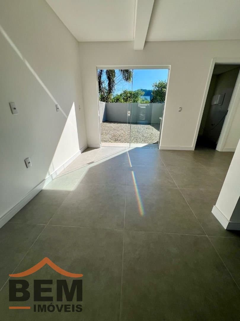 Casa para Venda com 3 quartos e 115m² no bairro Espinheiros, em Itajaí