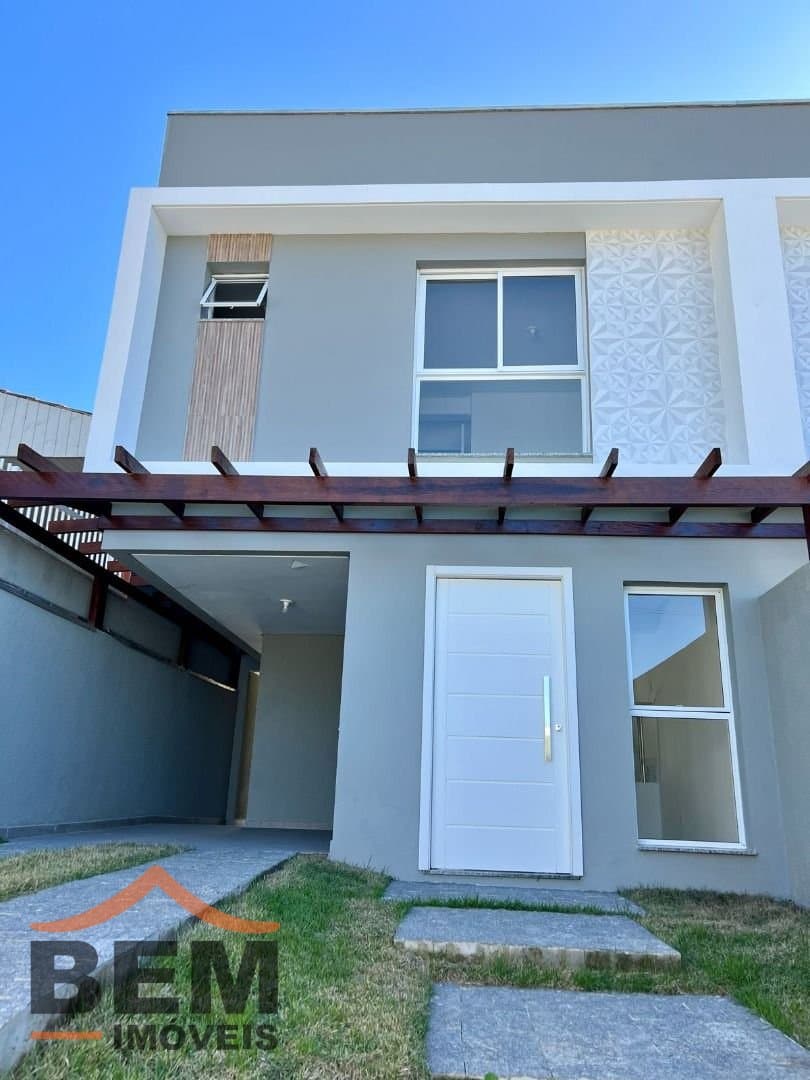 Casa para Venda com 3 quartos e 115m² no bairro Espinheiros, em Itajaí
