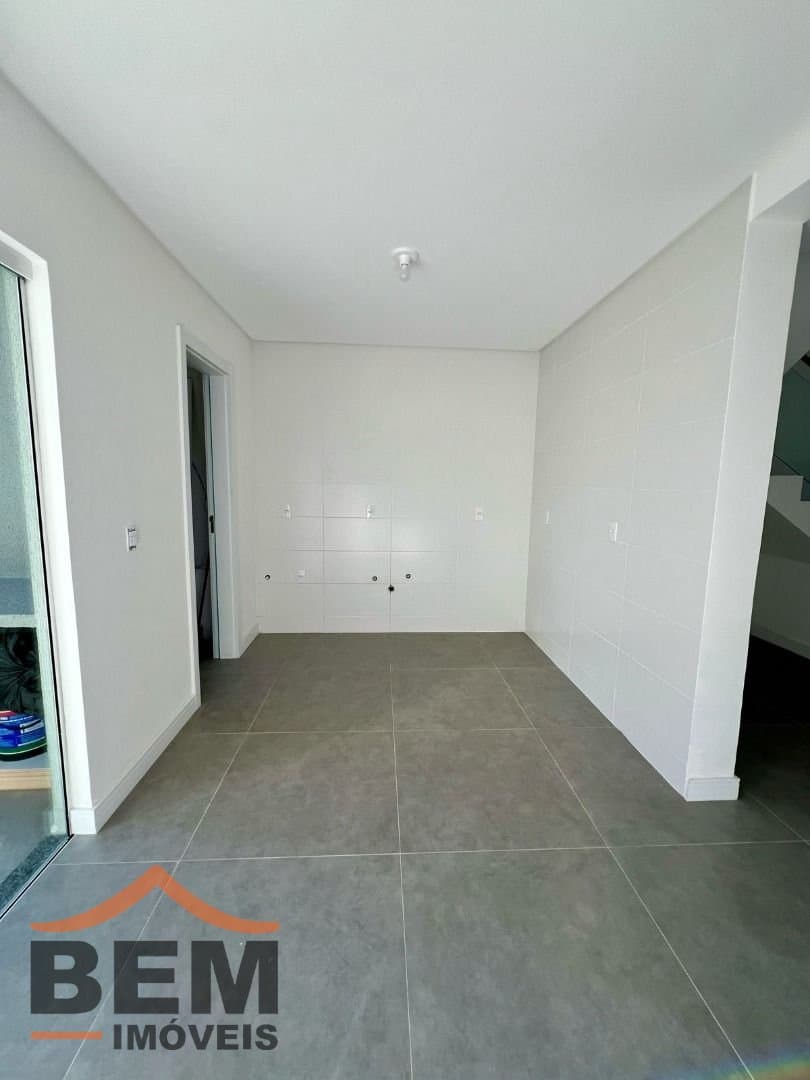 Casa para Venda com 3 quartos e 115m² no bairro Espinheiros, em Itajaí