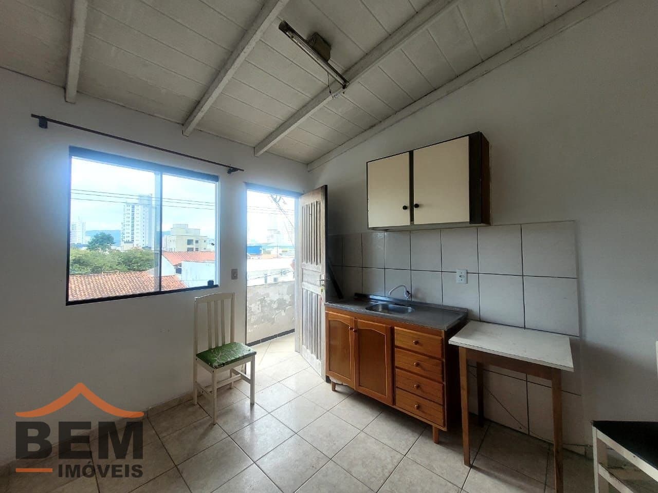 Apartamento para Locação com 1 quarto e 40m² no bairro Centro, em Itajaí