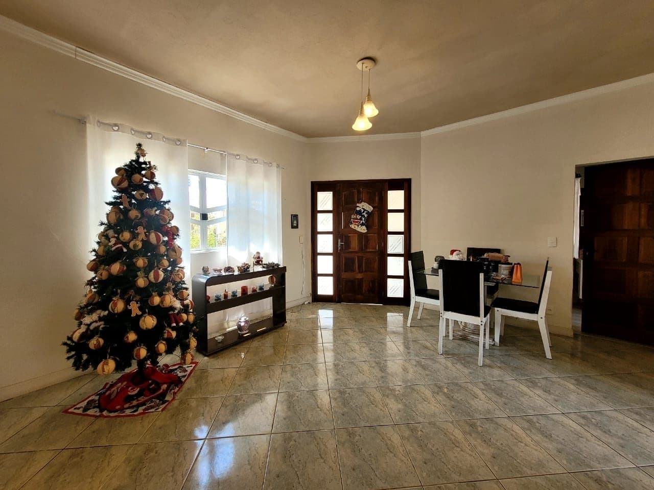 Casa para Locação com 4 quartos e 240m² no bairro Fazenda, em Itajaí
