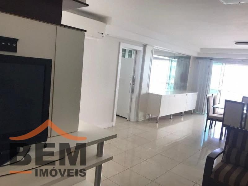 Apartamento para Locação com 4 quartos e 102m² no bairro Centro, em Balneário Camboriú: 05- SALA DE ESTAR 