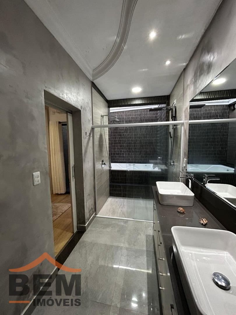 Casa para Venda com 3 quartos e 178m² no bairro Ressacada, em Itajaí