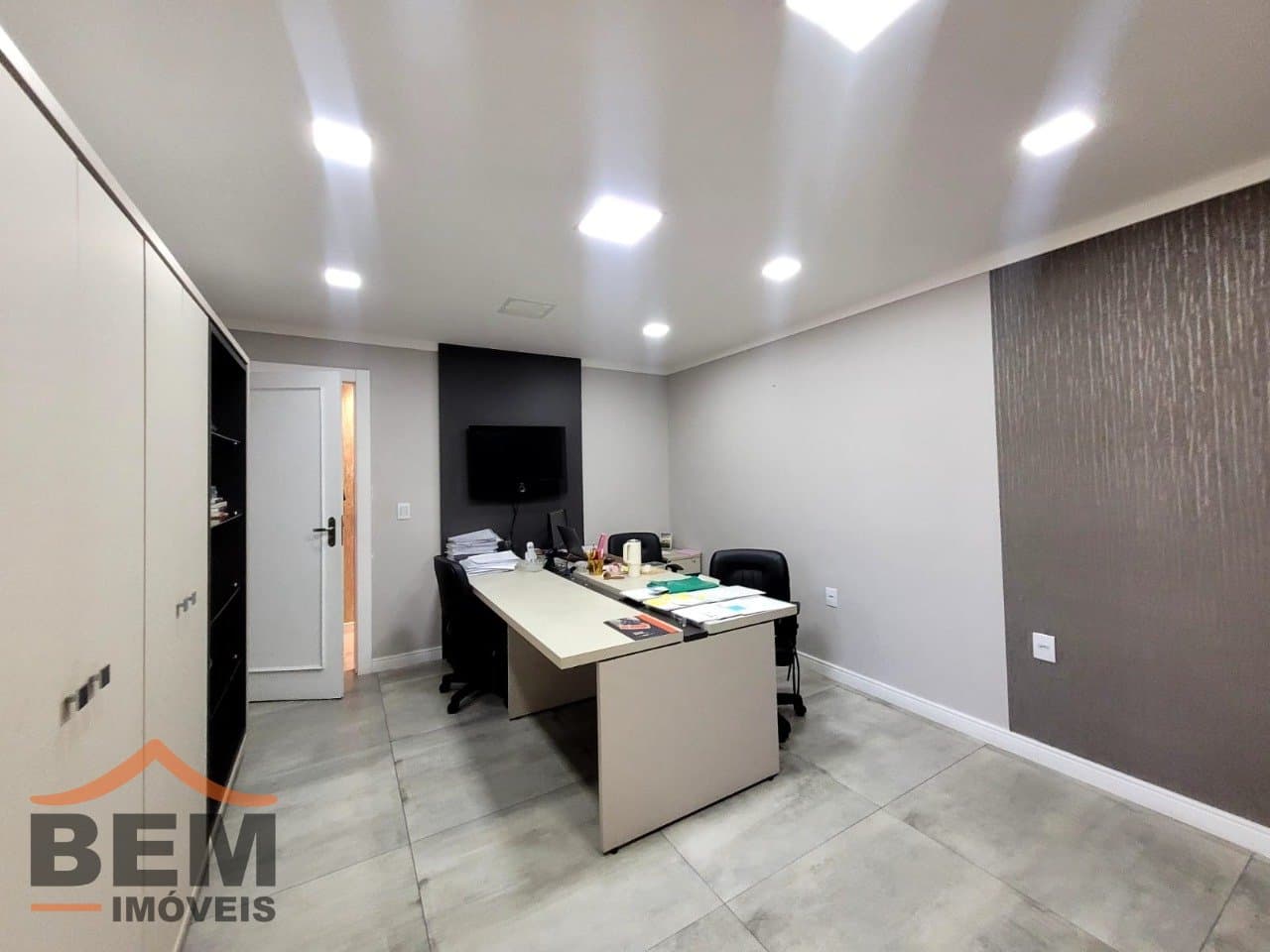 Sala Comercial para Locação com 20m² no bairro Centro, em Itajaí