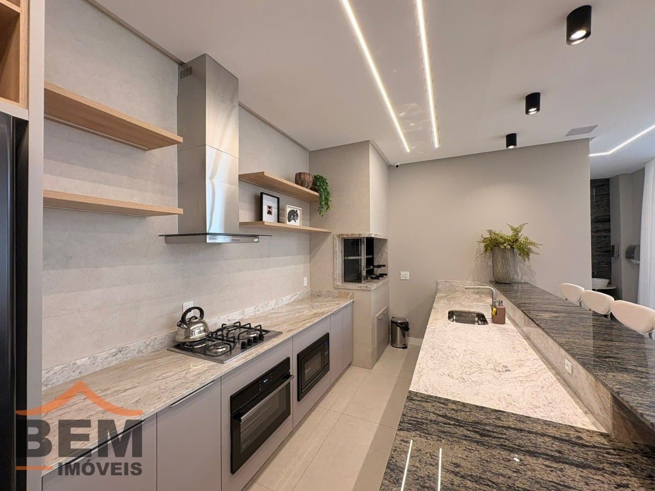 Apartamento para Locação com 2 quartos e 115m² no bairro Fazenda, em Itajaí