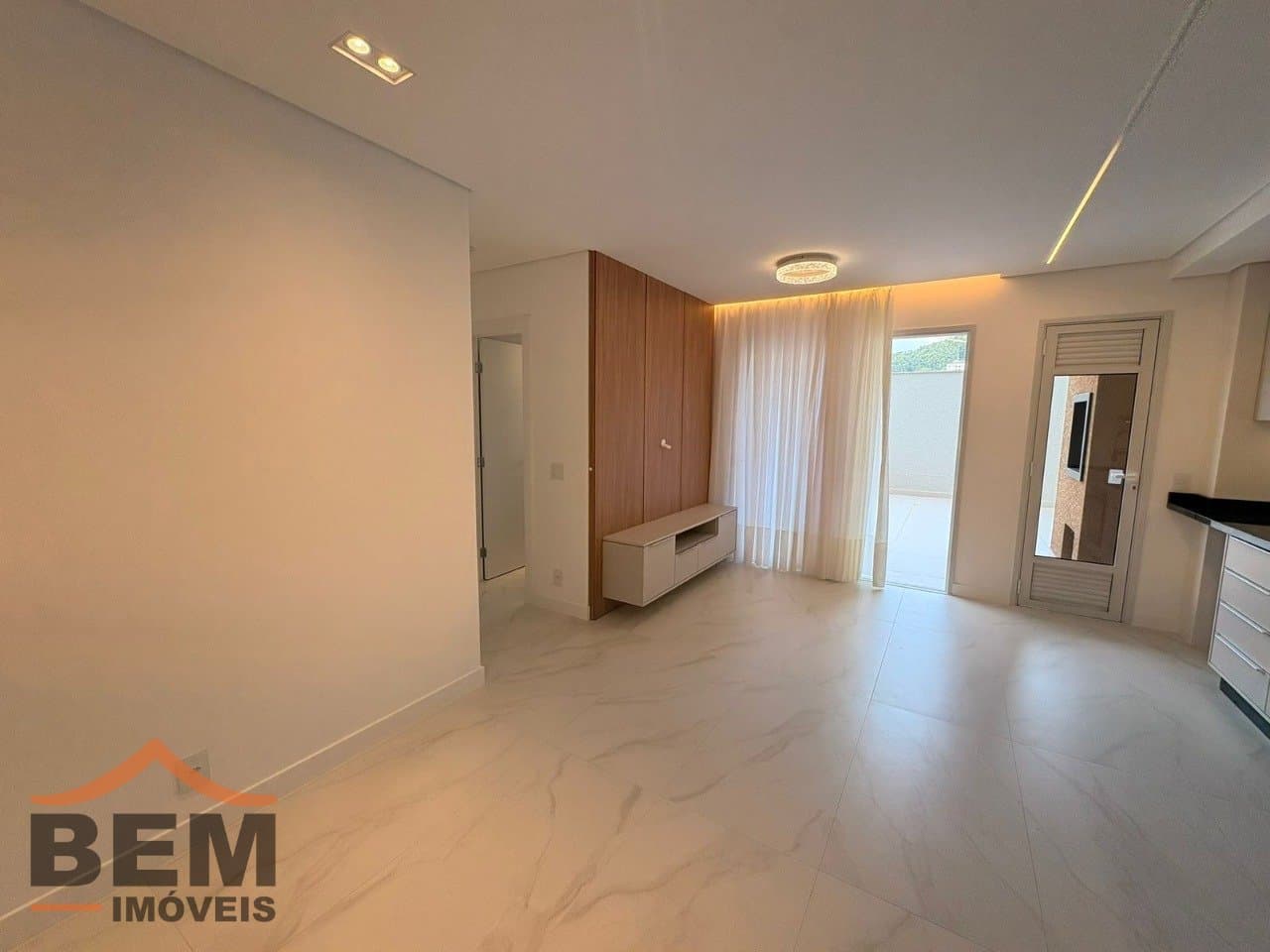 Apartamento para Locação com 2 quartos e 115m² no bairro Fazenda, em Itajaí