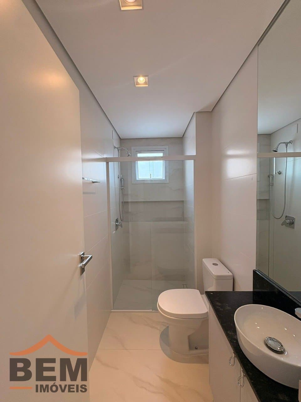 Apartamento para Locação com 2 quartos e 115m² no bairro Fazenda, em Itajaí