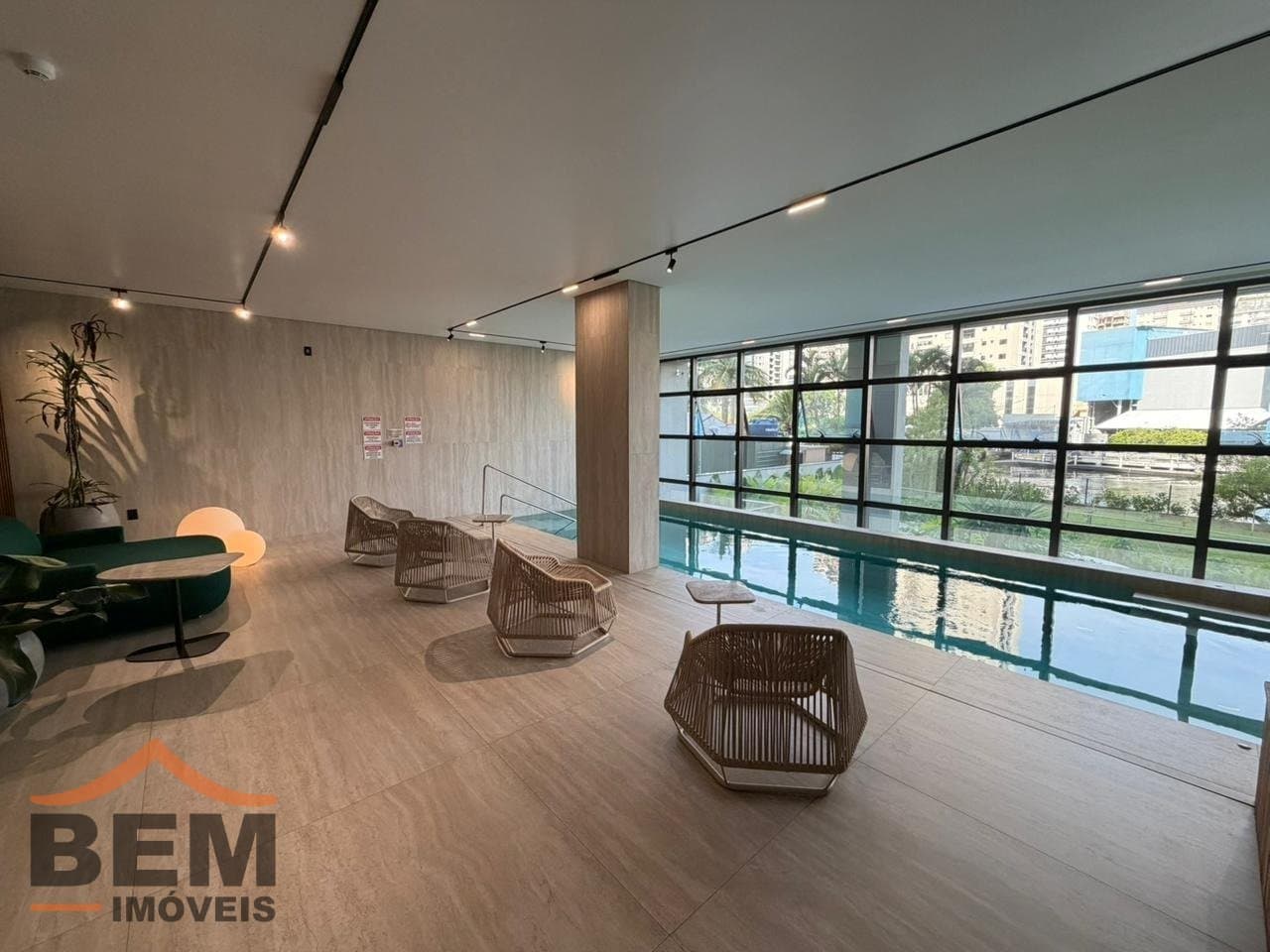 Apartamento para Locação com 3 quartos e 123m² no bairro Meia Praia, em Itapema