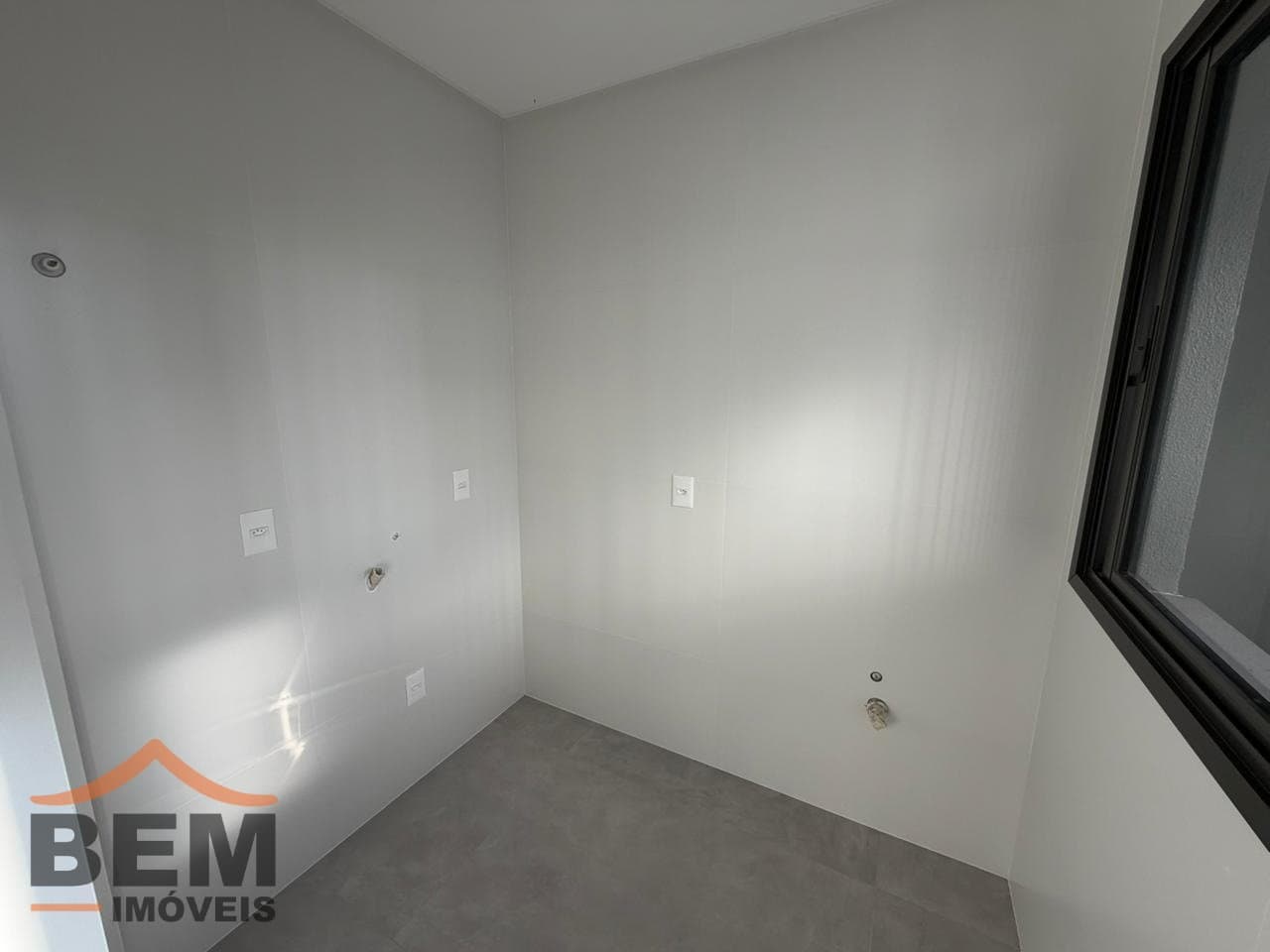 Apartamento para Venda com 3 quartos e 123m² no bairro Meia Praia, em Itapema