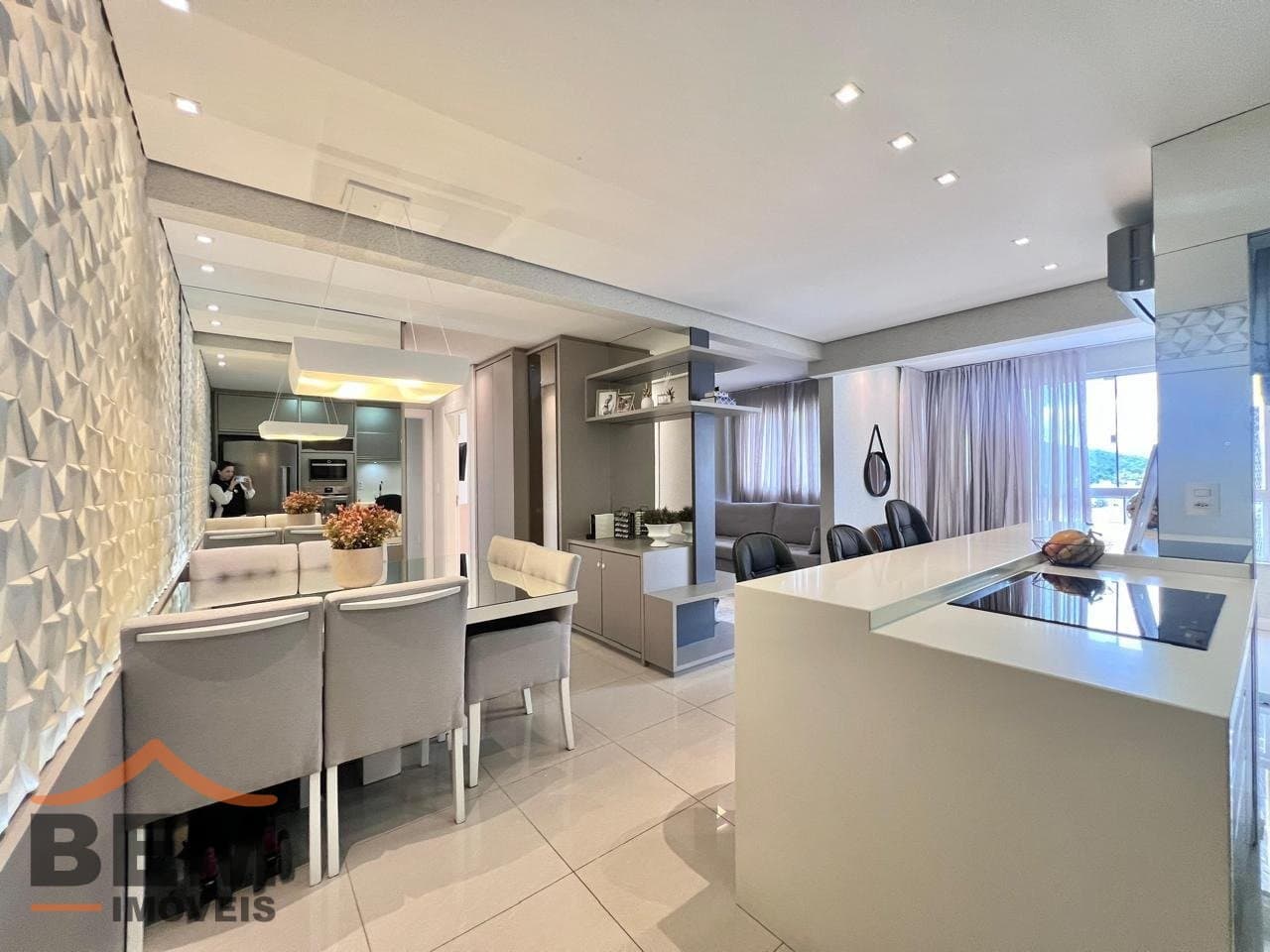 Apartamento para Venda com 2 quartos e 86m² no bairro Centro, em Itajaí