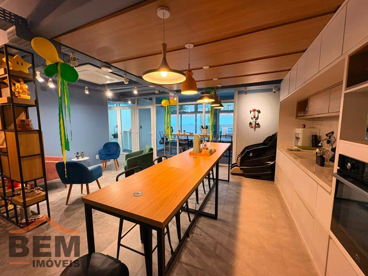 Sala Comercial para Locação com 7m² no bairro Centro, em Itajaí: 3 - COPA