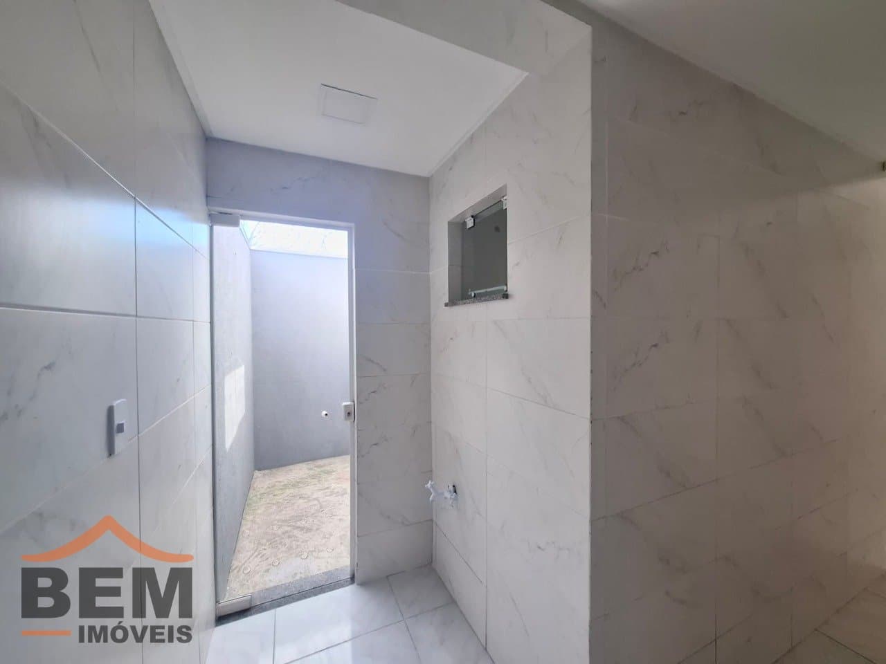 Apartamento para Locação com 2 quartos e 46m² no bairro Cidade Nova, em Itajaí: 5 - SALA