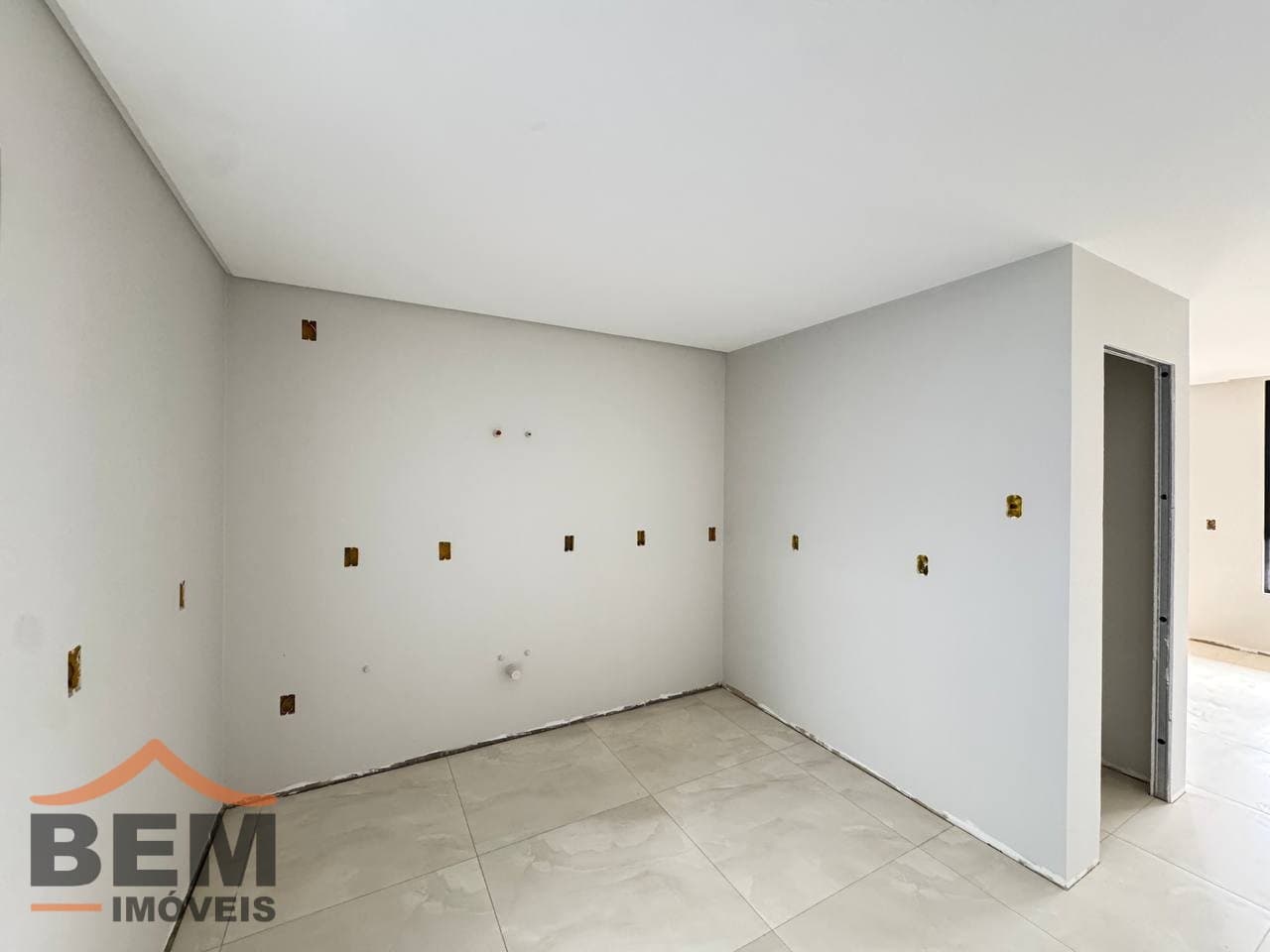 Sobrado para Venda com 97m² no bairro São Francisco de Assis, em Camboriú