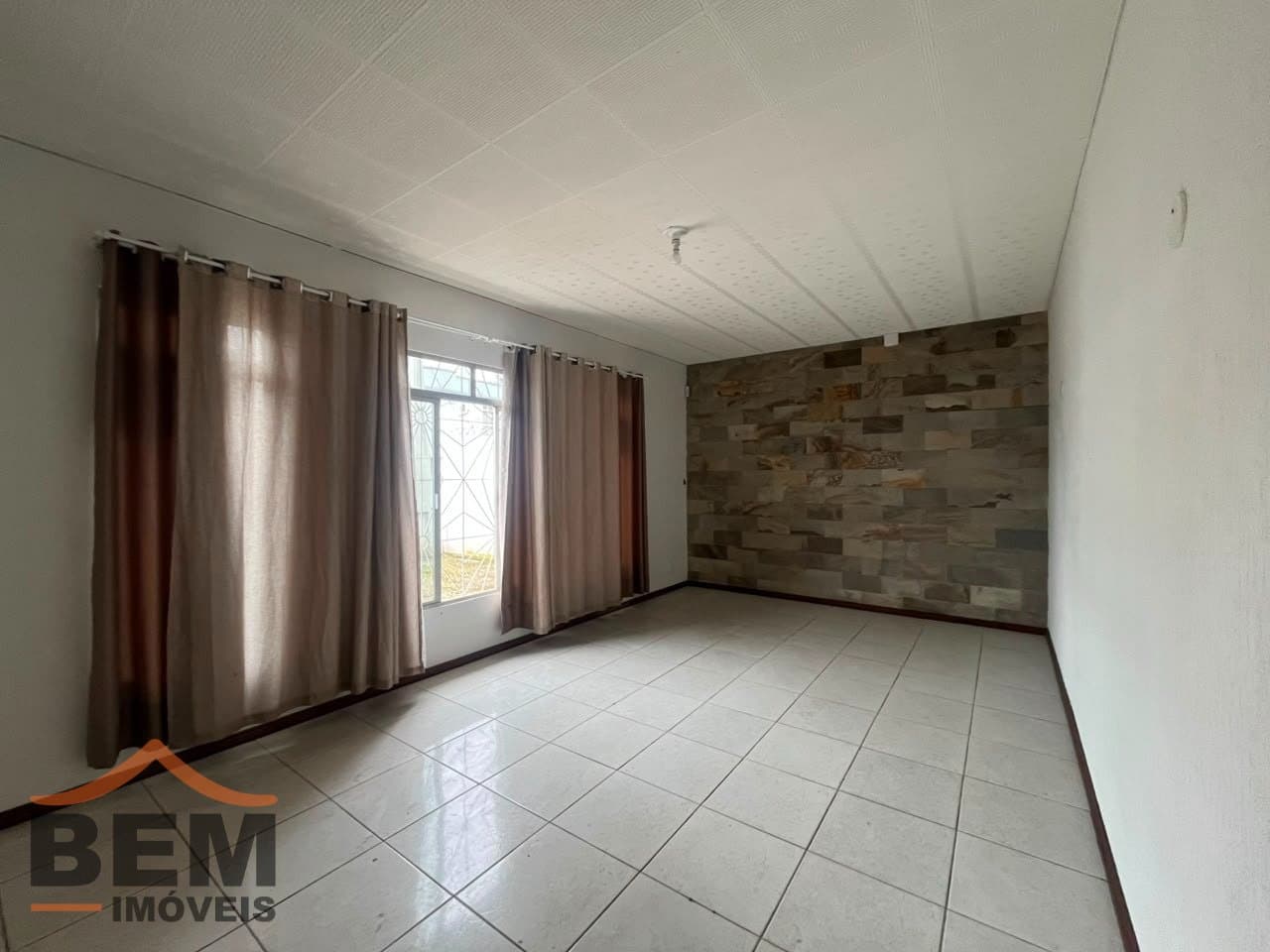 Casa comercial para Locação com 250m² no bairro Centro, em Itajaí