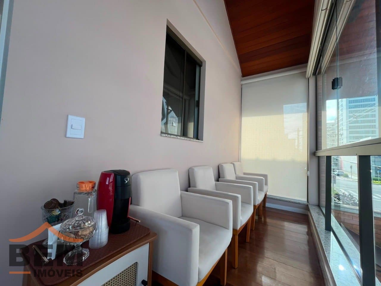 Sala Comercial para Locação com 7m² no bairro Centro, em Itajaí: 6 - RECEPÇÃO