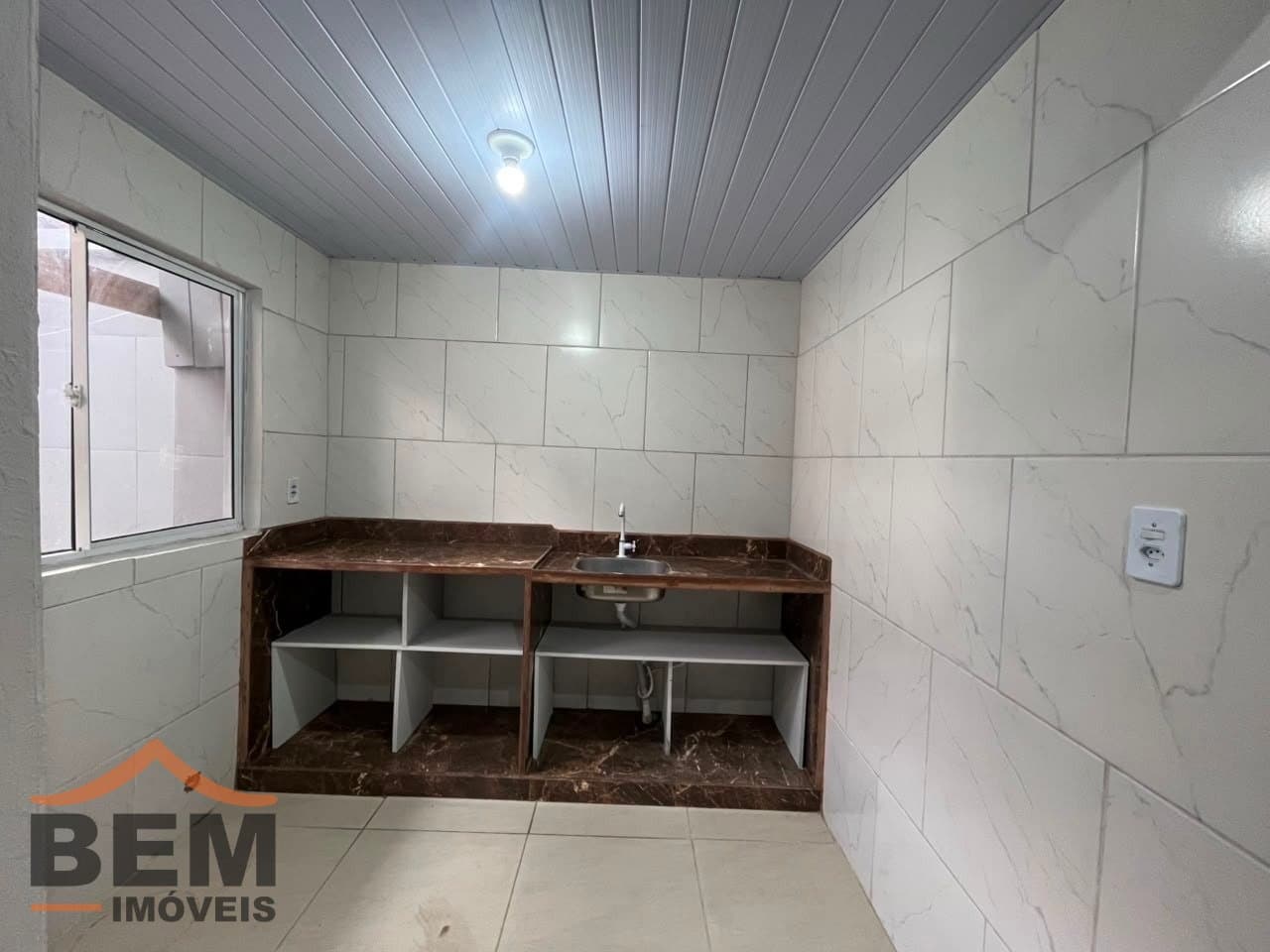 Kitnet para Locação com 1 quarto e 40m² no bairro São Vicente, em Itajaí: 5-COZINHA