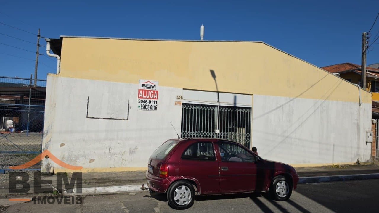 Galpão para Locação com 330m² no bairro Cidade Nova, em Itajaí: 3 - FACHADA