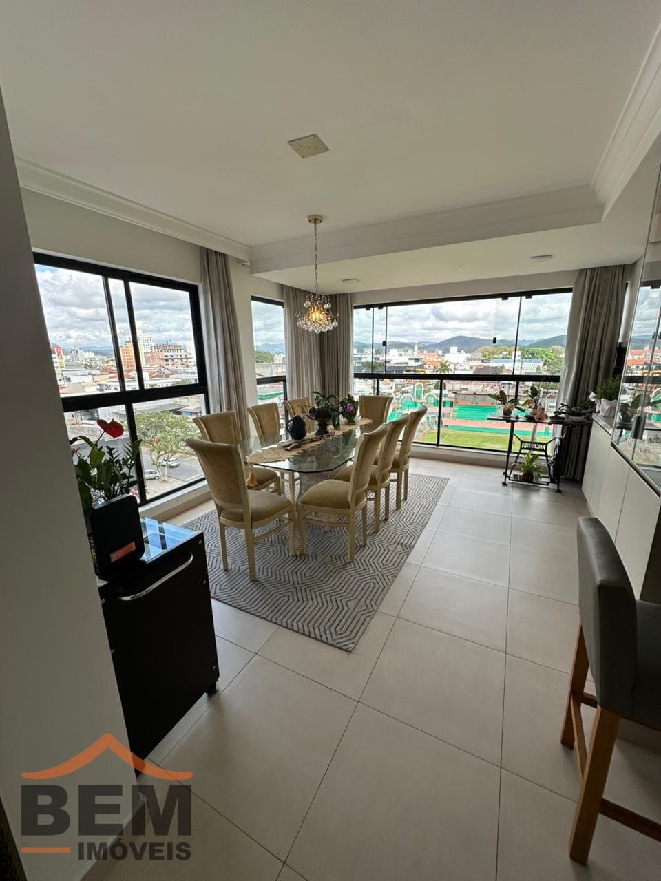 Apartamento para Venda com 3 quartos e 126m² no bairro Centro, em Camboriú