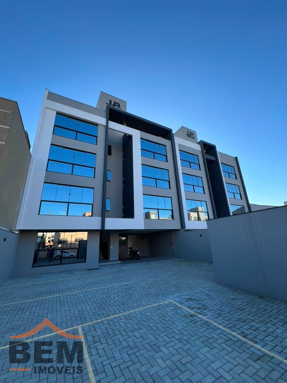 Apartamento para Venda com 1 quarto e 39m² no bairro Santa Regina, em Camboriú