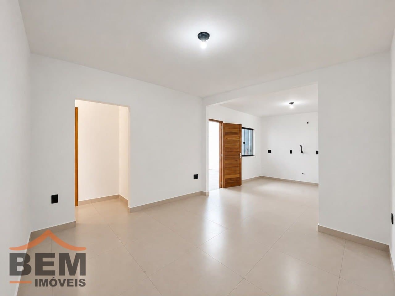 Apartamento para Locação com 2 quartos e 48m² no bairro Santa Regina, em Itajaí