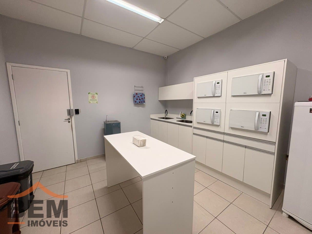 Sala Comercial para Locação com 30m² no bairro Praia Brava, em Itajaí
