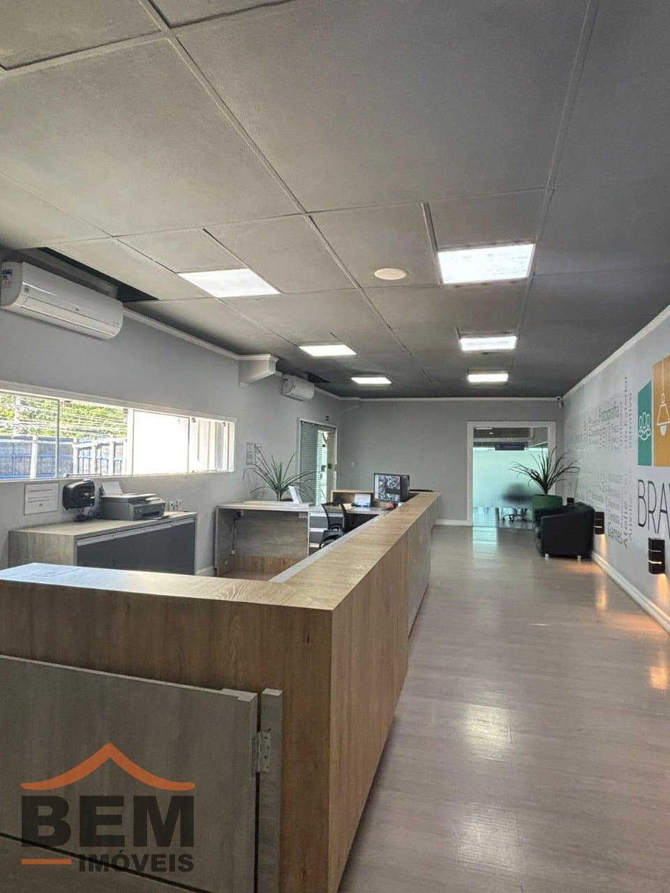 Sala Comercial para Locação com 350m² no bairro Praia Brava, em Itajaí