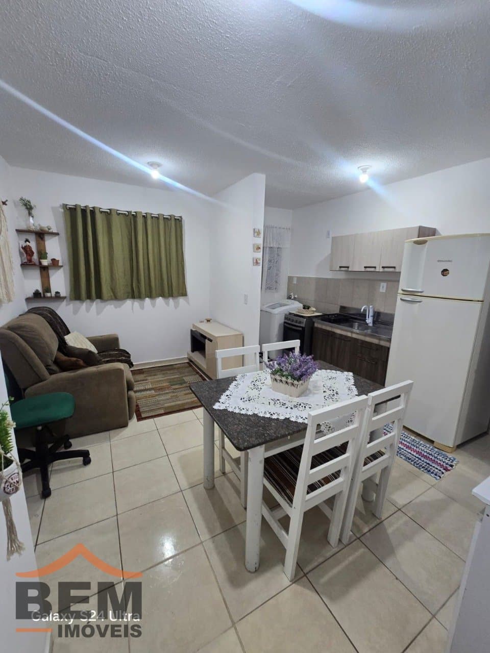 Apartamento para Locação com 1 quarto e 40m² no bairro Espinheiros, em Itajaí