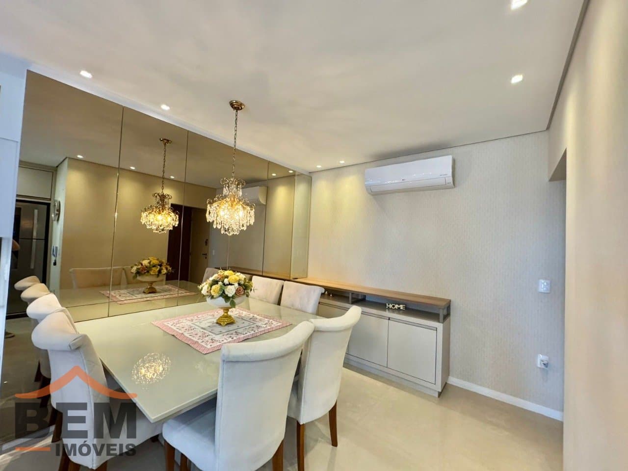 Apartamento para Venda com 3 quartos e 96m² no bairro Vila Operária, em Itajaí